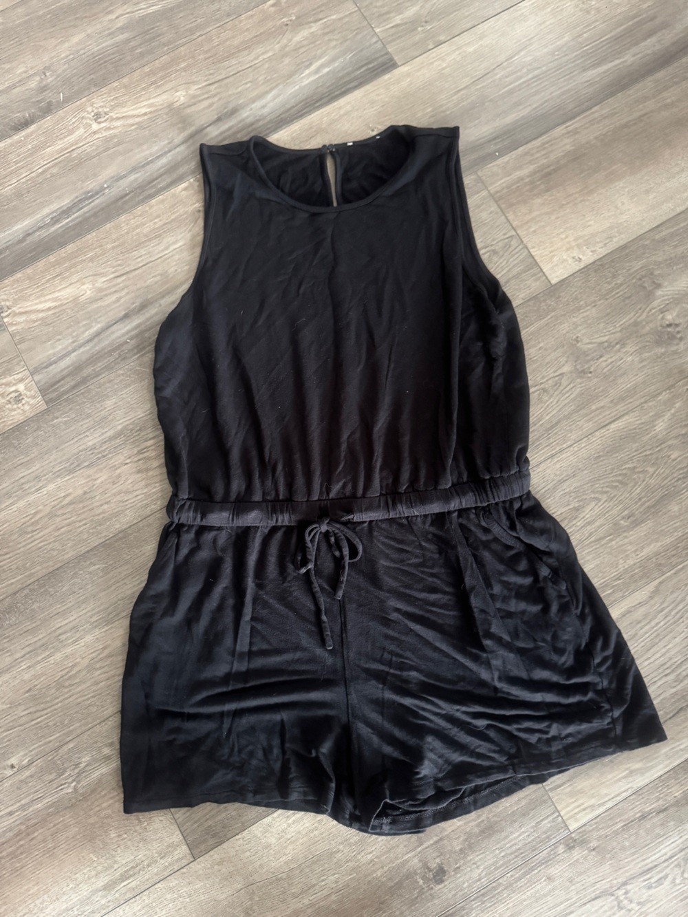 Essential Black Sleeveless Jersey Romper with Pockets size L/XL - Picture 3 of 10